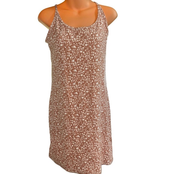 Old Navy Dresses & Skirts - Old Navy Orange and White Floral Mini Dress with Built In Bra